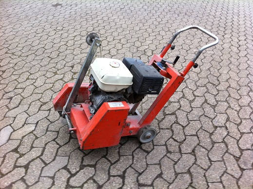 Fugenschneider Asphaltschneider