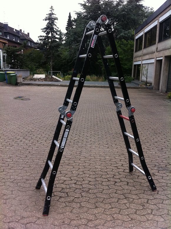 Leiter klappbar bis 5,4 m