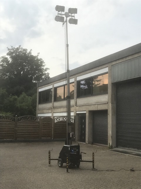 Mobiler Lichtmast – Baustellenbeleuchtung – Flutlicht